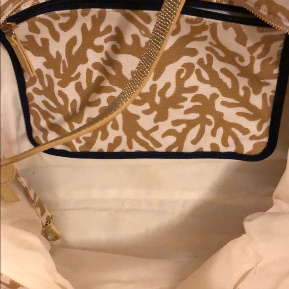 Lilly Pulitzer Purse/Bag - Picture 3 of 8